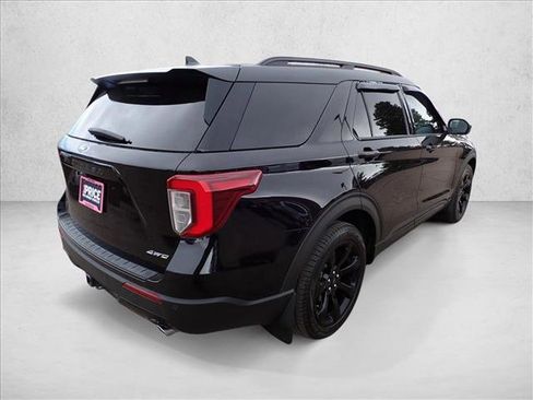 Certified 2023 Ford Explorer ST-Line w/ Class IV Trailer Tow Package image 4