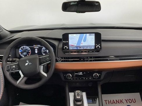 Used 2022 Mitsubishi Outlander SEL image 24