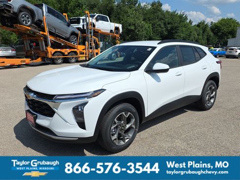New 2026 Chevrolet Trax LT FWD image 4