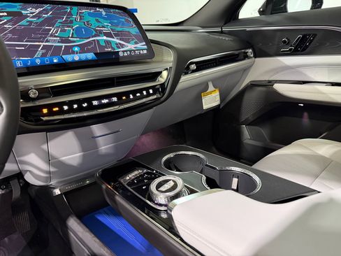 New 2026 Cadillac Lyriq Sport image 27