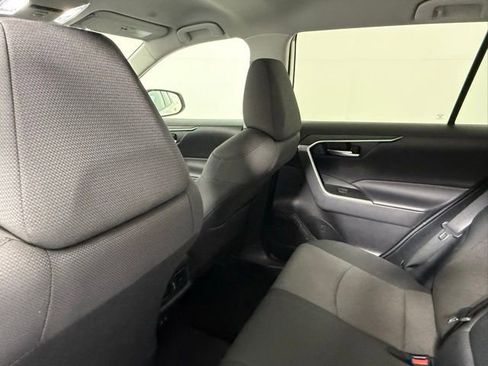 Used 2024 Toyota RAV4 XLE FWD image 36