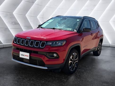 Used 2024 Jeep Compass Limited AWD/4WD image 5