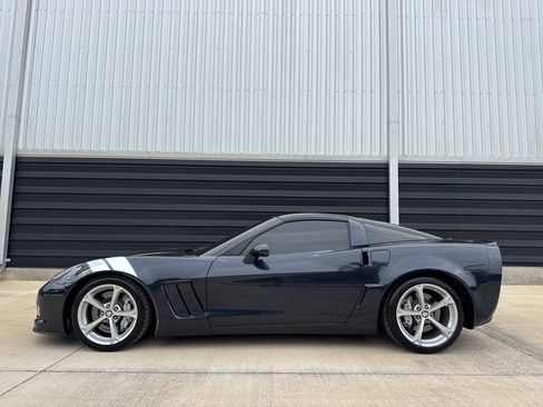 Used 2013 Chevrolet Corvette Grand Sport w/ 4LT Preferred Equipment Group RWD image 2