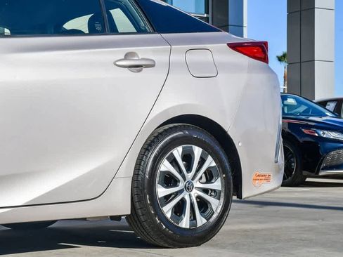 Used 2020 Toyota Prius Prime Limited image 11
