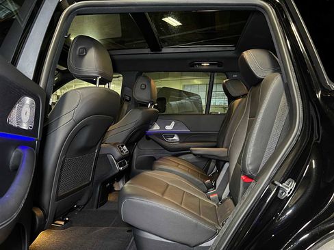 Certified 2025 Mercedes-Benz GLS 450 4MATIC image 19