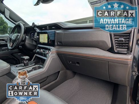 Used 2023 GMC Sierra 1500 AT4 w/ Technology Package AWD/4WD image 30