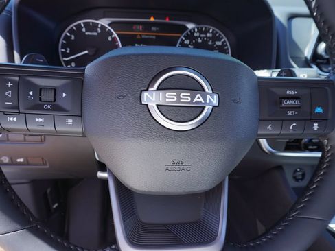 Used 2026 Nissan Rogue SV FWD image 17