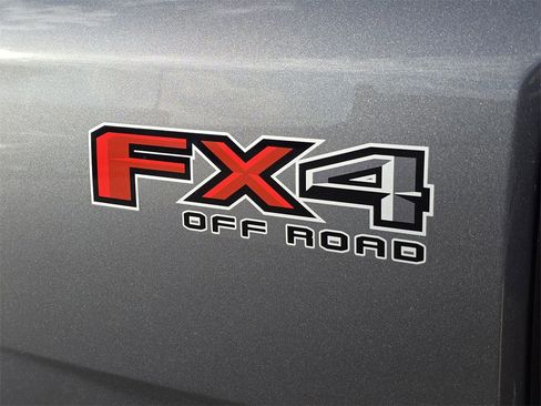 Used 2024 Ford Ranger XLT w/ Technology Package image 9