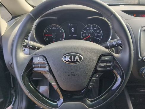 Used 2017 Kia Forte EX image 28