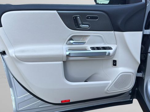 Certified 2020 Mercedes-Benz GLB 250 image 12