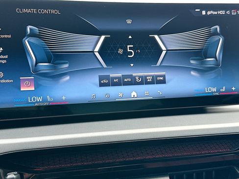 Used 2025 BMW 230i Coupe w/ Convenience Package RWD image 16