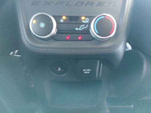 New 2026 Ford Explorer ST-Line w/ ST-Line Street Pack image 21