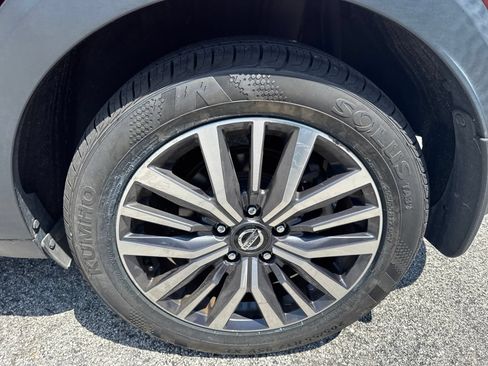 Used 2021 Nissan Kicks SV FWD image 17