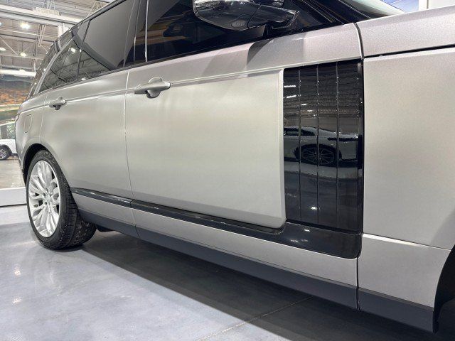 Used 2020 Land Rover Range Rover HSE AWD/4WD image 16