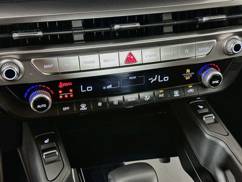 Used 2024 Kia Telluride S w/ S Sunroof Package AWD/4WD image 24