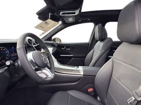 Certified 2026 Mercedes-Benz GLC 300 4MATIC image 4