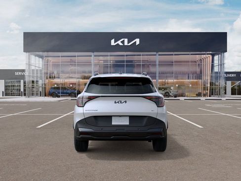New 2026 Kia Sportage X-Line w/ X-Line Technology Package AWD/4WD image 5