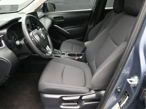 Used 2024 Toyota Corolla Cross LE FWD image 21