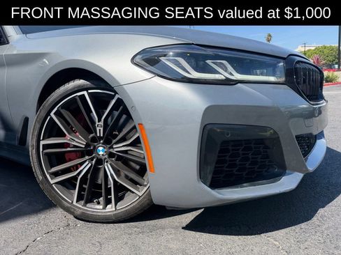 Used 2023 BMW M550i xDrive w/ Dynamic Handling Package AWD/4WD image 5