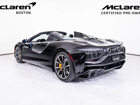 Used 2025 McLaren Artura Spider image 5
