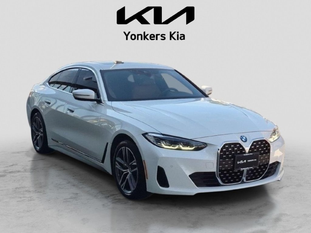 Used 2022 BMW 430i Gran Coupe w/ Convenience Package RWD image 3