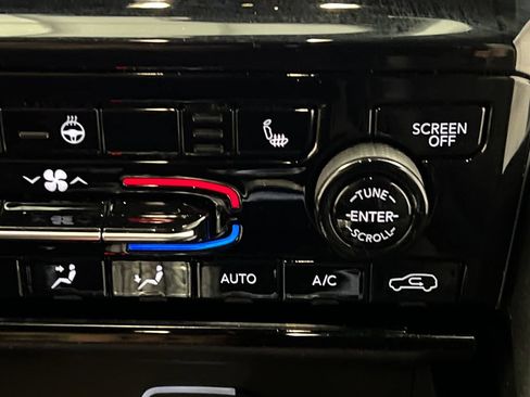 Used 2024 Jeep Grand Cherokee Altitude RWD image 57