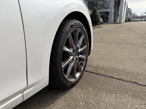 Used 2018 MAZDA MAZDA3 Grand Touring w/ Premium Equipment Package image 20