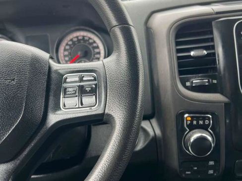 Used 2019 RAM 1500 Express image 22