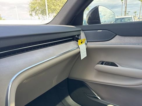 New 2025 Volvo EX90 Plus image 22