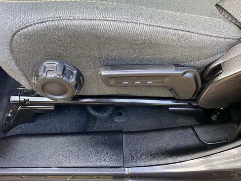 Used 2024 Jeep Wrangler Unlimited w/ Convenience Group image 15