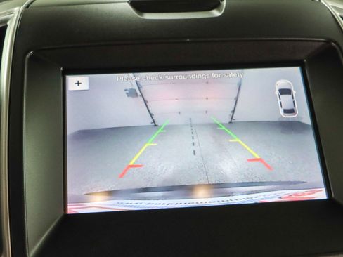 Used 2019 Ford Edge SEL w/ Equipment Group 201A image 18