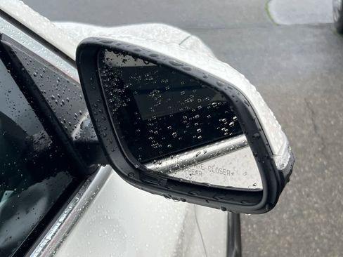 Used 2017 BMW X1 sDrive28i image 13