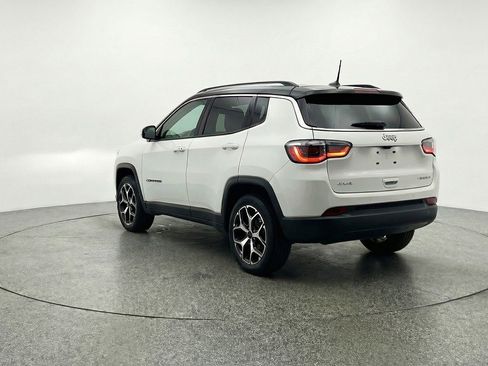 Used 2025 Jeep Compass Limited AWD/4WD image 6