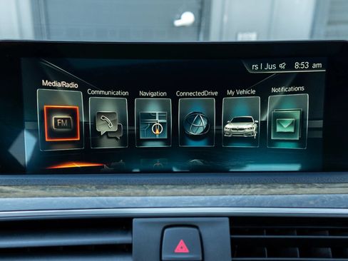 Used 2017 BMW 330i xDrive Sedan AWD/4WD image 19