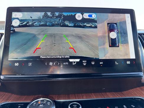 Used 2025 Ford Expedition King Ranch image 21