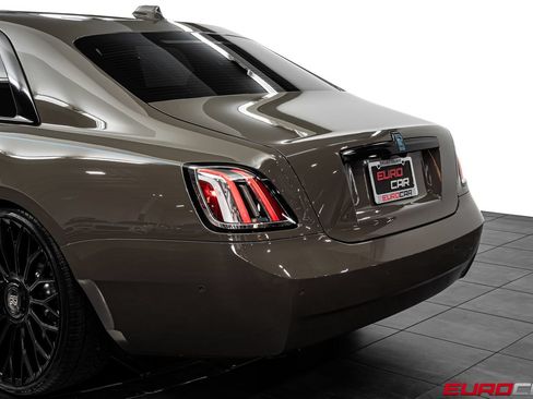 Used 2025 Rolls-Royce Ghost AWD/4WD image 17