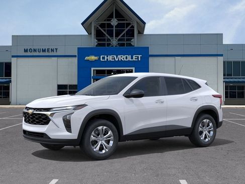 New 2026 Chevrolet Trax LS w/ Driver Confidence Package FWD image 2