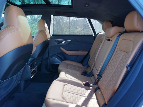 Used 2025 Audi RS Q8 performance image 29