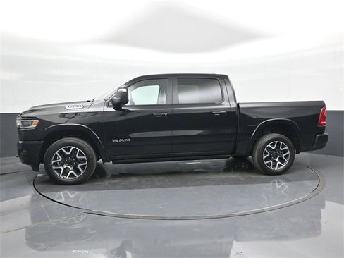 Used 2025 RAM 1500 Laramie image 10