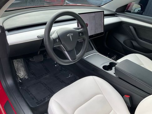 Used 2021 Tesla Model 3 Standard Range Plus image 6