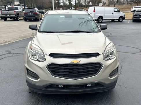Used 2016 Chevrolet Equinox LS image 2