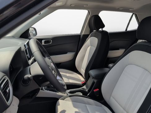 New 2026 Hyundai Venue SEL FWD image 9