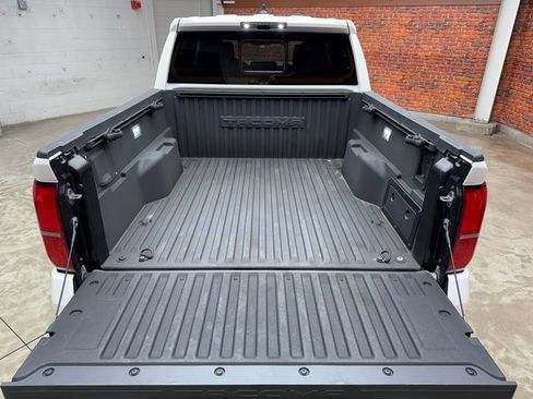 Used 2024 Toyota Tacoma TRD Off-Road w/ TRD Off Road Upgrade Package image 27