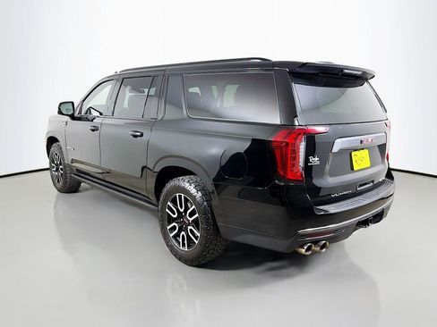 Used 2022 GMC Yukon XL AT4 w/ AT4 Premium Plus Package AWD/4WD image 8