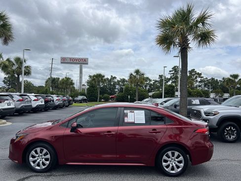 Used 2024 Toyota Corolla LE FWD image 7