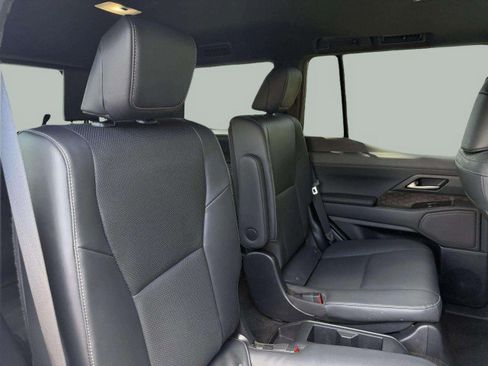 Used 2024 Lexus GX 550 w/ Accessory Package (2T) AWD/4WD image 25