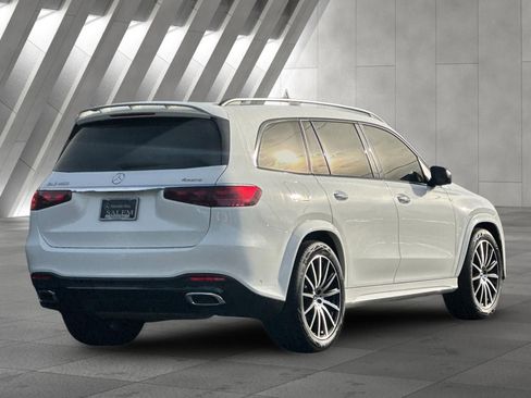 Used 2025 Mercedes-Benz GLS 450 4MATIC image 4
