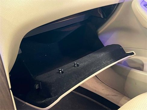 Certified 2022 Mercedes-Benz GLC 300 4MATIC image 32