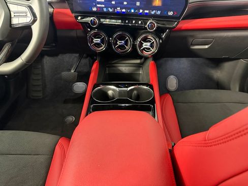 Used 2024 Chevrolet Blazer EV RS AWD/4WD image 17