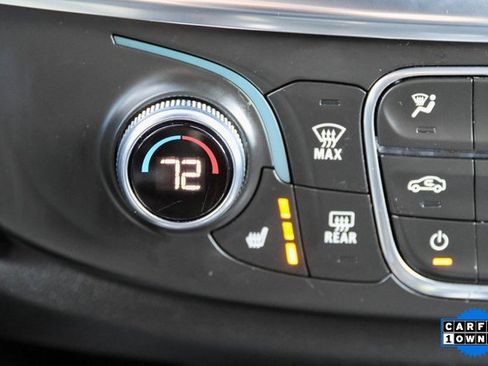 Used 2022 Chevrolet Traverse LT image 26